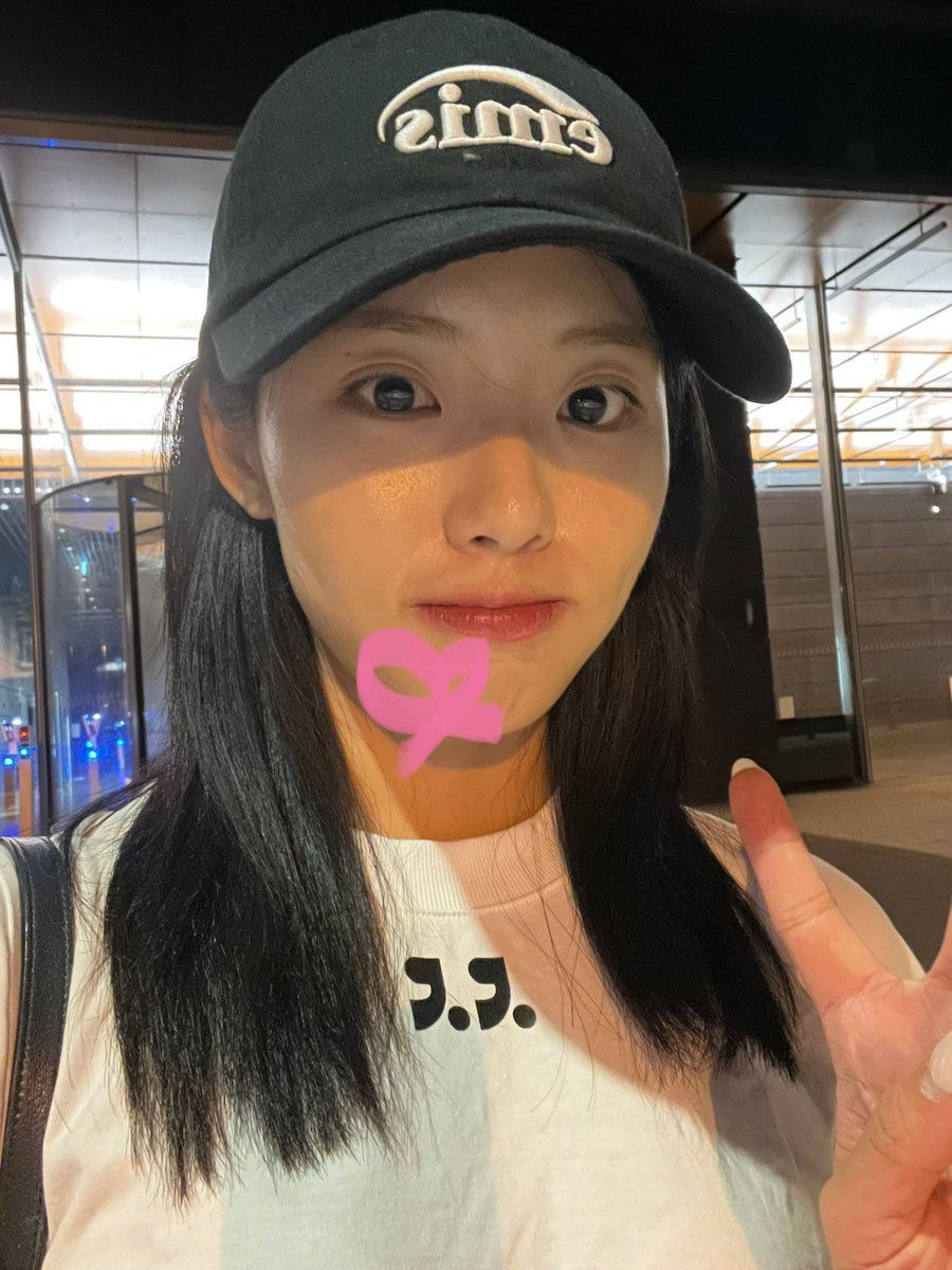 arab_flover's tweet photo. 230902 | 🐰
تحديث جيوون عبر الويڤيرس:

#fromis_9 #프로미스나인
@realfromis_9 https://t.co/jvN29bbZJC