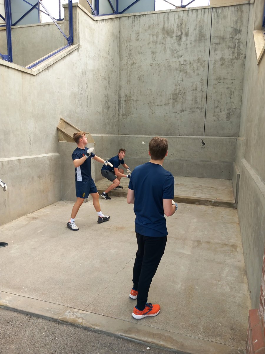 Repton Fives tweet media