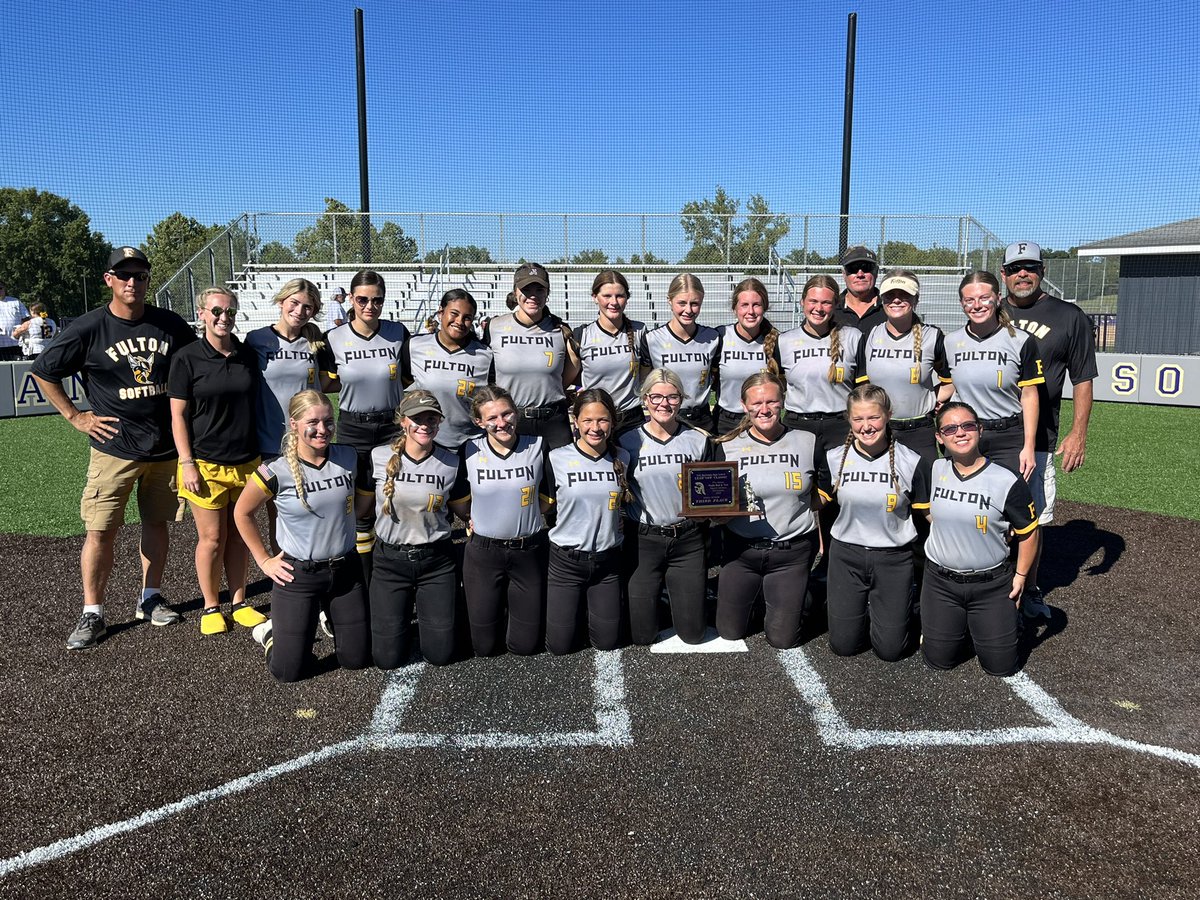 Fulton Lady Hornets went 2-1 for the day in the Troy tournament, bringing home 3rd place! Way to go Hornets! #HornetProud Our Lady Hornets hit the field Tuesday at Eugene High School. <a href="/FPSActivities/">Fulton Activities</a> <a href="/FultonSunSports/">Fulton Sun Sports</a>