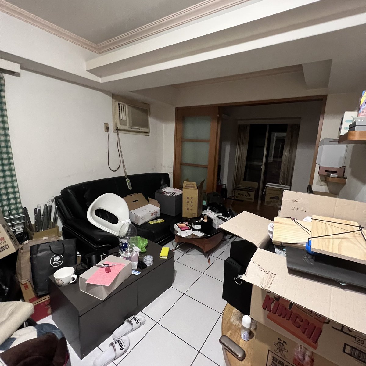 搬新家了⋯
每次搬家都很痛苦
我整理困難，完全不懂分類收納
不知道該怎麼收拾家裡才會看起來整齊
🫠🫠🫠 https://t.co/SwqcfLophm