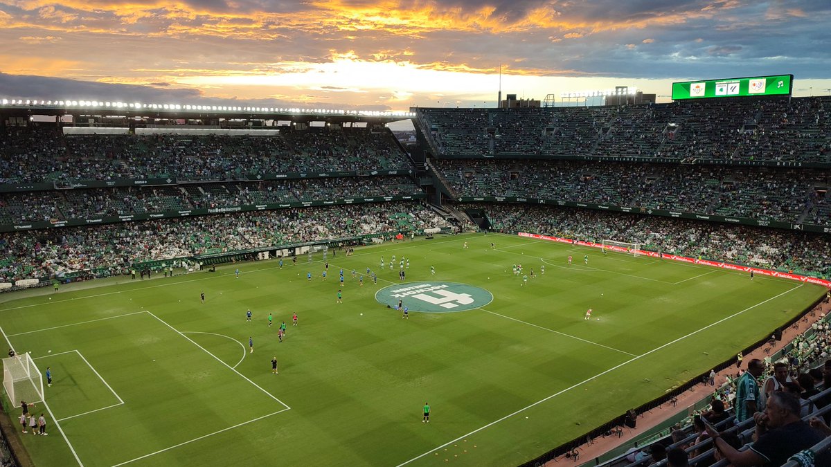 CarlosEspada_'s tweet photo. Visto el partido desde el Villamarin, me ha gustado hoy el Rayo. Posiblemente, pese a la derrota el partido más competitivo de los cuatro, marcado por un gol de falta en la que Dimi no está bien. 6 puntos de 12 posibles, jugando tres partidos fuera y en casa ante el Atleti. https://t.co/bT8KVUwSbf