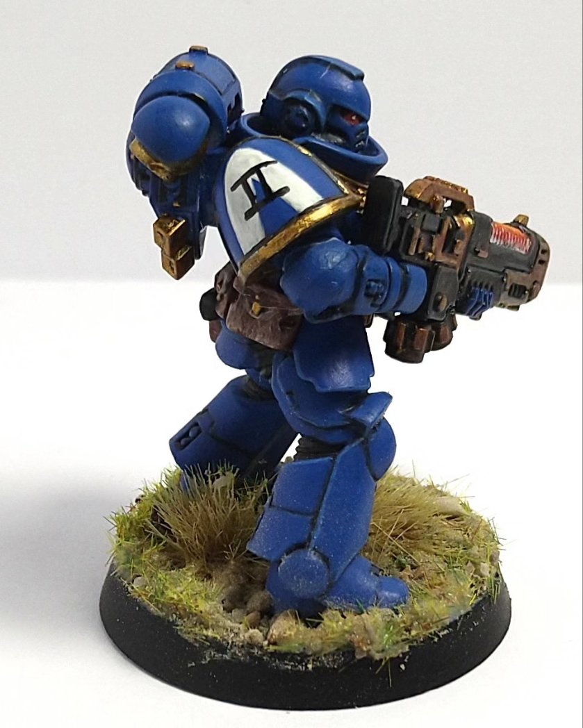swaderoon's tweet photo. On today's episode of "Mrslederberge Paints A Space Marine": an Ultramarine. He'll make great target practice for my Boyz shootas...

I'm also open for commissions! DM me for details. https://t.co/AhsrwuVQy5
