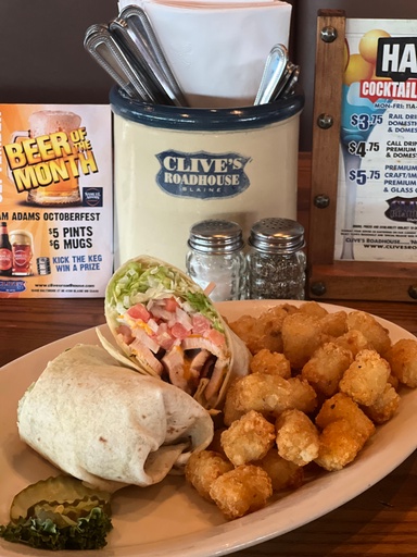 Clivesblaine's tweet photo. Dinner Special: Bacon Chicken Ranch Wrap
Soup of the Day: White Chicken Lasagna
#Food #ClivesRoadhouse #foodie #goodfood #Dining #Restaurants https://t.co/BthfLcsL9j