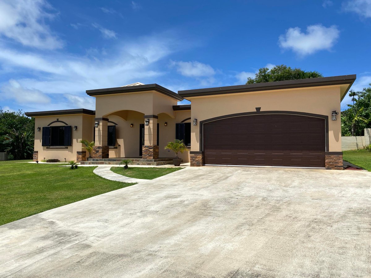 GuamRealty's tweet photo. Awesome 4 bedroom Yigo home in excellent condition available for rent. A few minutes away from Andersen Air Force Base, 20-30 minute drive to Navy Hospital, this gorgeous open floor plan home is waiting for new occupants. https://t.co/2jl15HvWRB