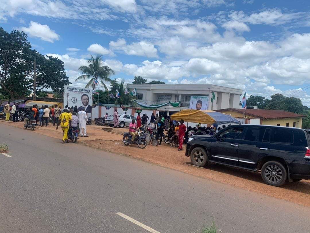 TerseerUgbor's tweet image. Today I commissioned my Federal Constituency Office at Adipko. This is a fulfilment of my campaign promise to bring the Office of the House of Representatives closer to the people. I also received the bill of quantities for several infrastructure projects within the Constituency.