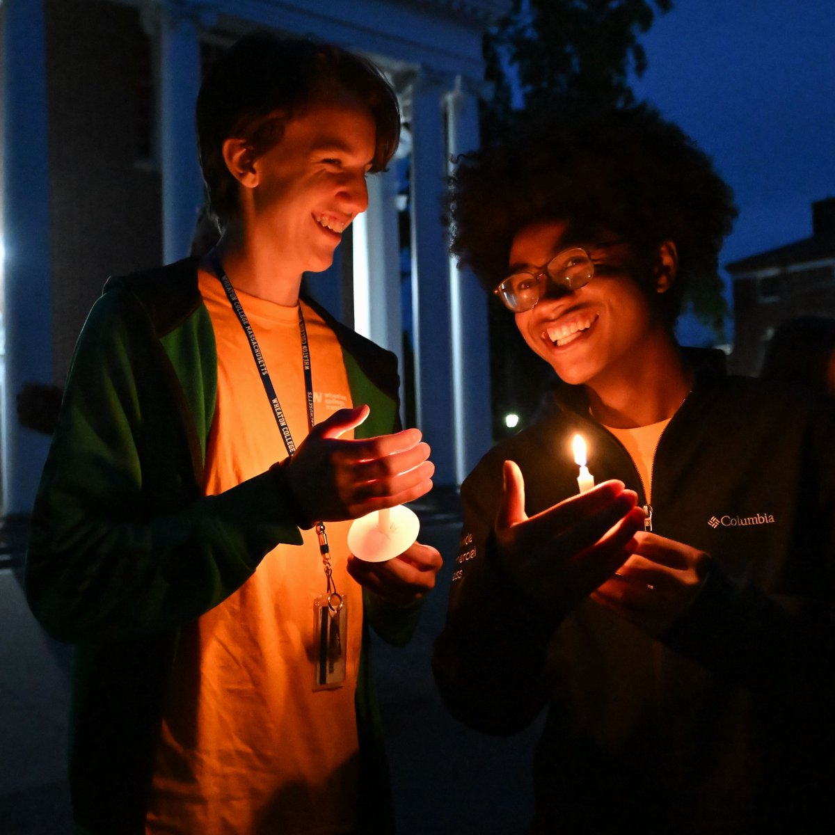 There's nothing quite like Chapel Night. 💙 New students were welcomed with campus ghost stories and traditions. Later, they continued the tradition of lighting candles around the Dimple. #WheatonMA #Classof2027 #CollegeTraditions

📸: Keith Nordstrom