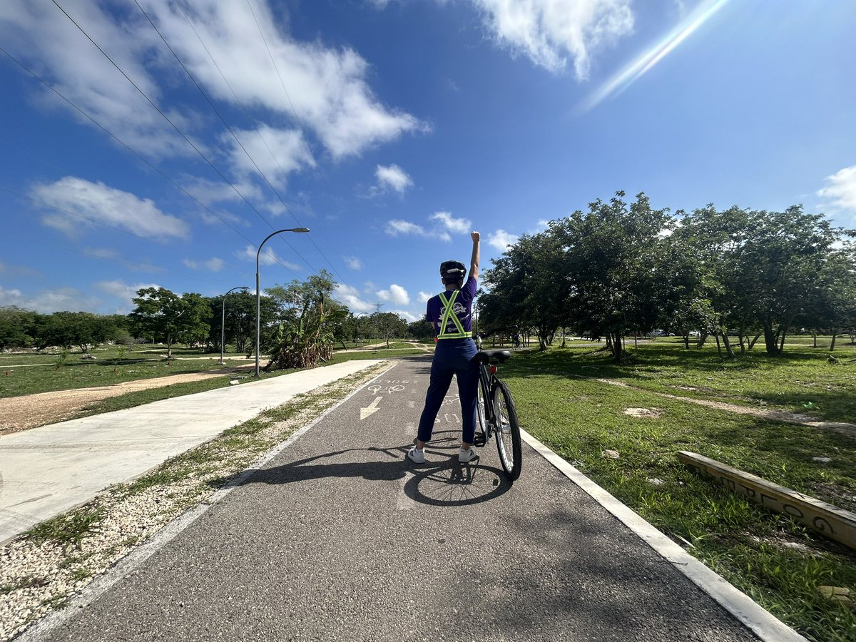 Así se vivió la rodada de la #Biciescuela pedaleando entre mujeres🚴🏻‍♀️. Tuvimos la colaboración de @SEMUJERES, @vivefundacion y @Cicloturixes quienes proporcionaron apoyo durante la rodada y talleres. ¡Gracias a todas las que nos acompañaron! 💜✊🏼