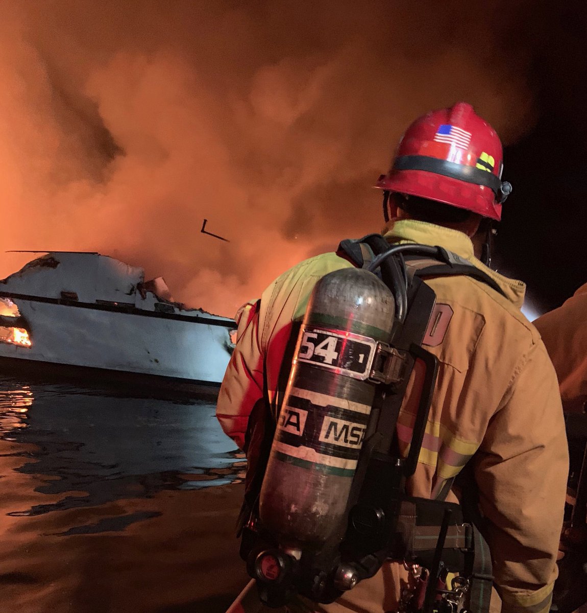 KcluNewsLance's tweet photo. LA Times reports that the 2019 fire on board the dive boat Conception in the Channel Islands which killed 34 people started in a main deck trash can. But, the confidential report doesn’t say what triggered it.#diveboatfire #channelislands #conceptionfire #ntsb #santabarbara https://t.co/g26zCSrcwH