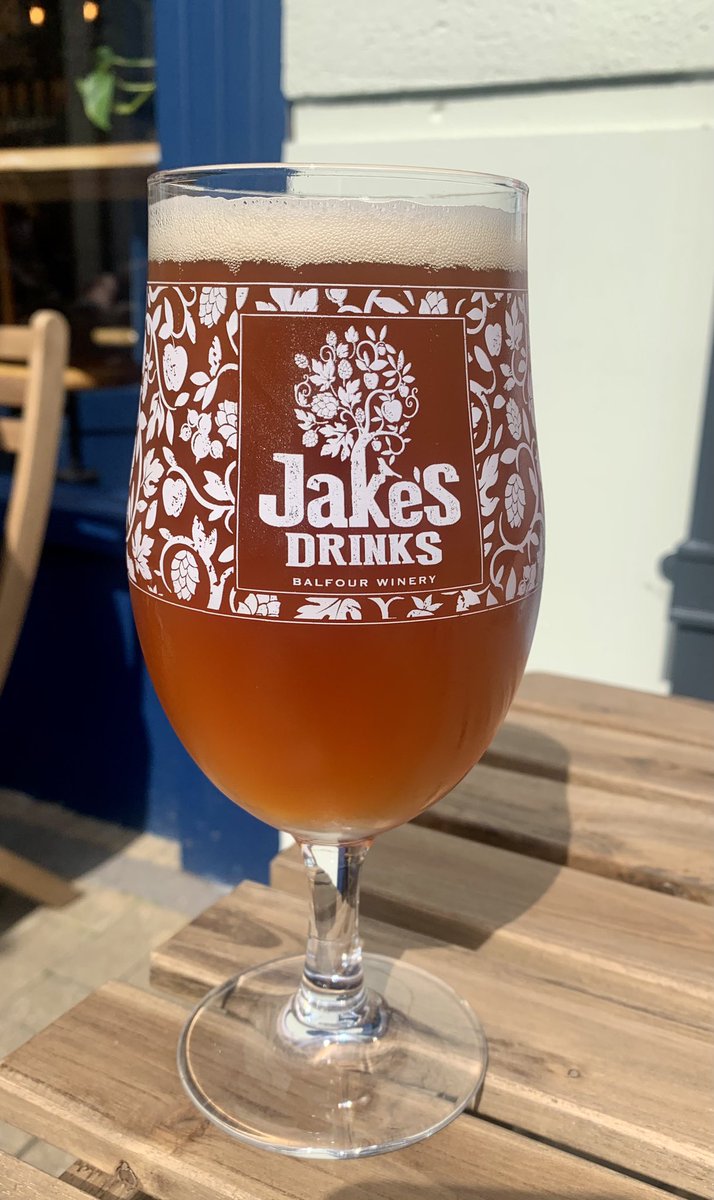 mikeharding26's tweet photo. @WineMonkey_UK lovely alfresco lunch today during our short shopping trip in #Chippenham lovely staff, lovely food and the #Jakes_ipa was fantastic 👍#beer #Cheese #funtimes https://t.co/JF2Vb91c3F