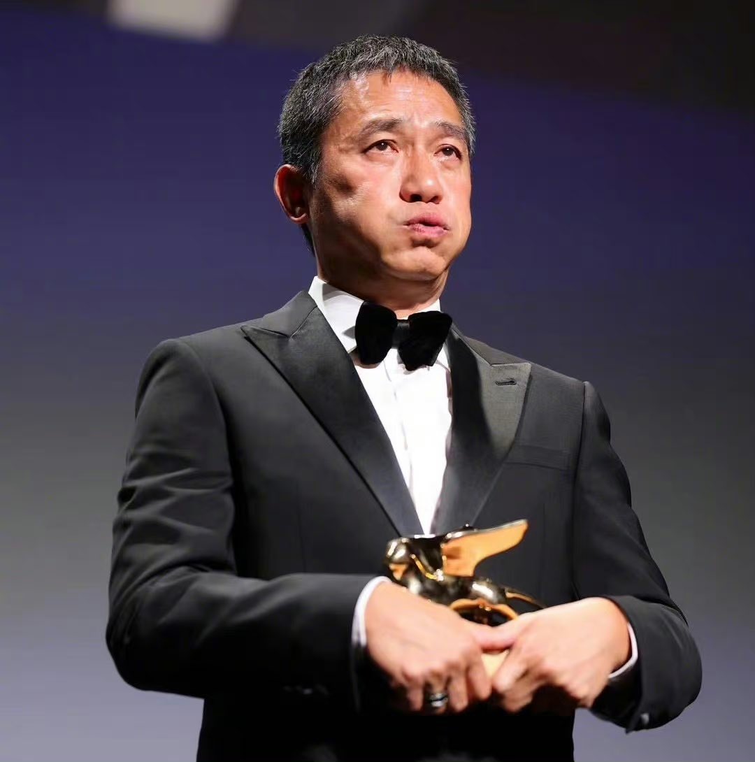 RT @yot_Albino: ヴェネツィア国際映画祭で #梁朝偉（トニー・レオン