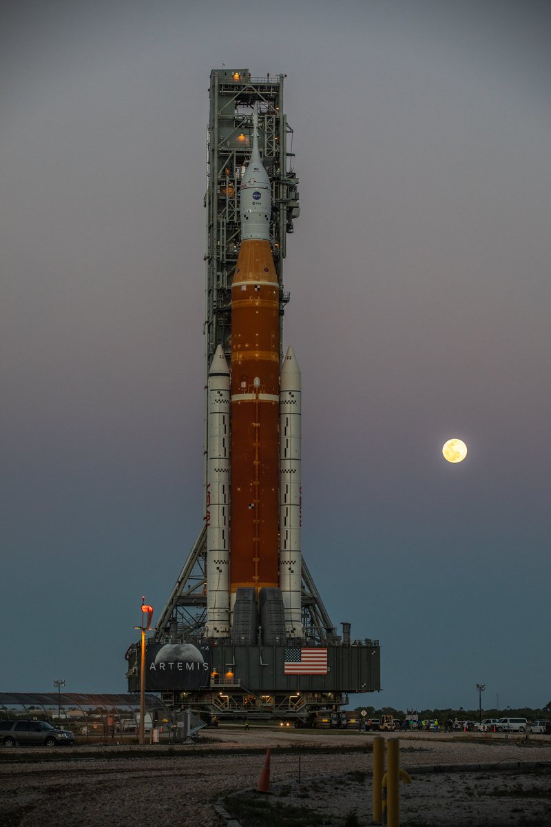 dcordovaok's tweet photo. Charla estreno en el #CAIFA este viernes 08/09 a las 19:30 hs. (presencial) #Artemis VS #APOLLO por este servidor.  Cuánto hemos avanzado realmente en la exploración espacial ? Avellaneda 1541, Vicente López, Pcia. https://t.co/Qt13zxnCvB. 🚀🌖 https://t.co/n0Vlspz9jv https://t.co/O53QsznAcE