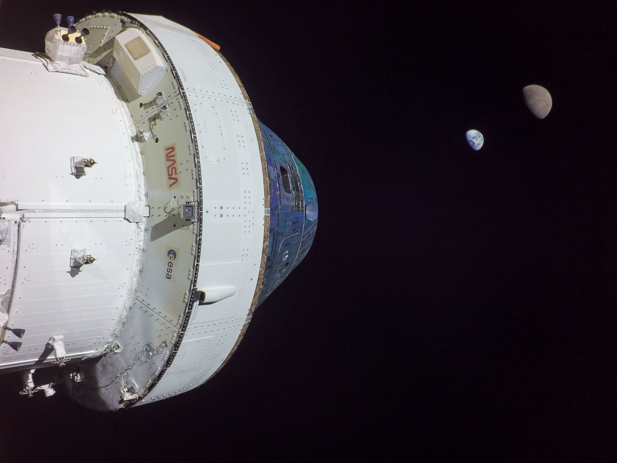 dcordovaok's tweet photo. Charla estreno en el #CAIFA este viernes 08/09 a las 19:30 hs. (presencial) #Artemis VS #APOLLO por este servidor.  Cuánto hemos avanzado realmente en la exploración espacial ? Avellaneda 1541, Vicente López, Pcia. https://t.co/Qt13zxnCvB. 🚀🌖 https://t.co/n0Vlspz9jv https://t.co/O53QsznAcE