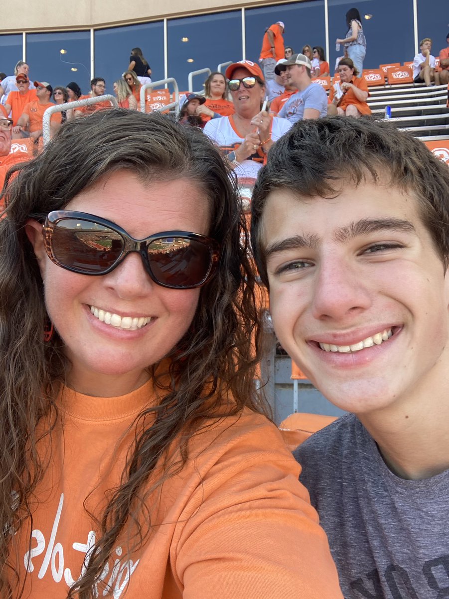 jamierduncan's tweet photo. Ready for Kickoff! #gopokes https://t.co/VLXVLaRZtF