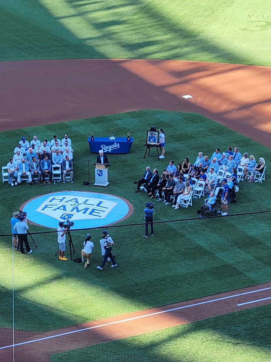 KCWater_Man's tweet photo. Great night at the K to see Ned Yost be inducted into the Royals Hall of Fame! https://t.co/sySiOTvttd