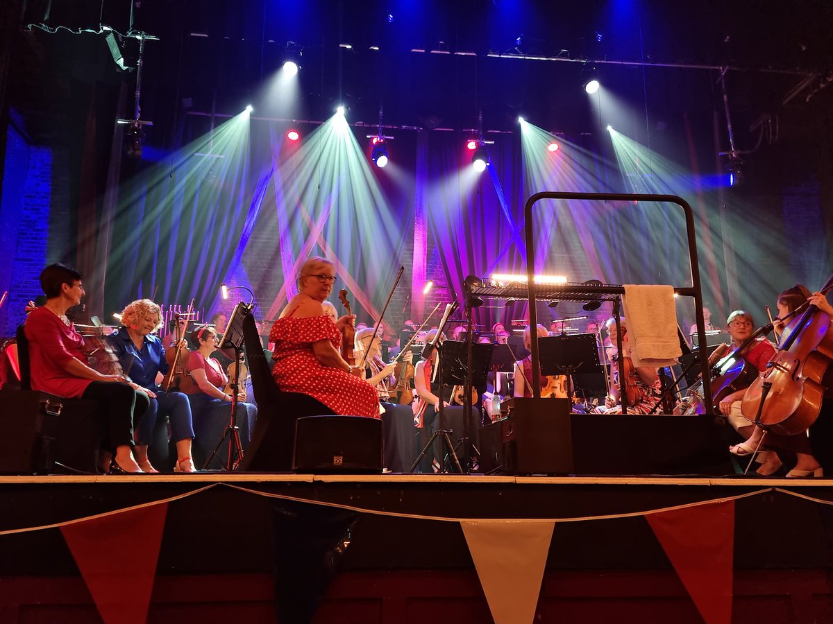 HarrietDigby's tweet photo. Absolutely fantastic 'Last Night of the Proms' by @NMTOrchestra, fundraising for @MajesticRetford's beautiful grade II building. Incredible value for money, completely engrossing, and all to support a local landmark. https://t.co/hCc9UQ1sJg