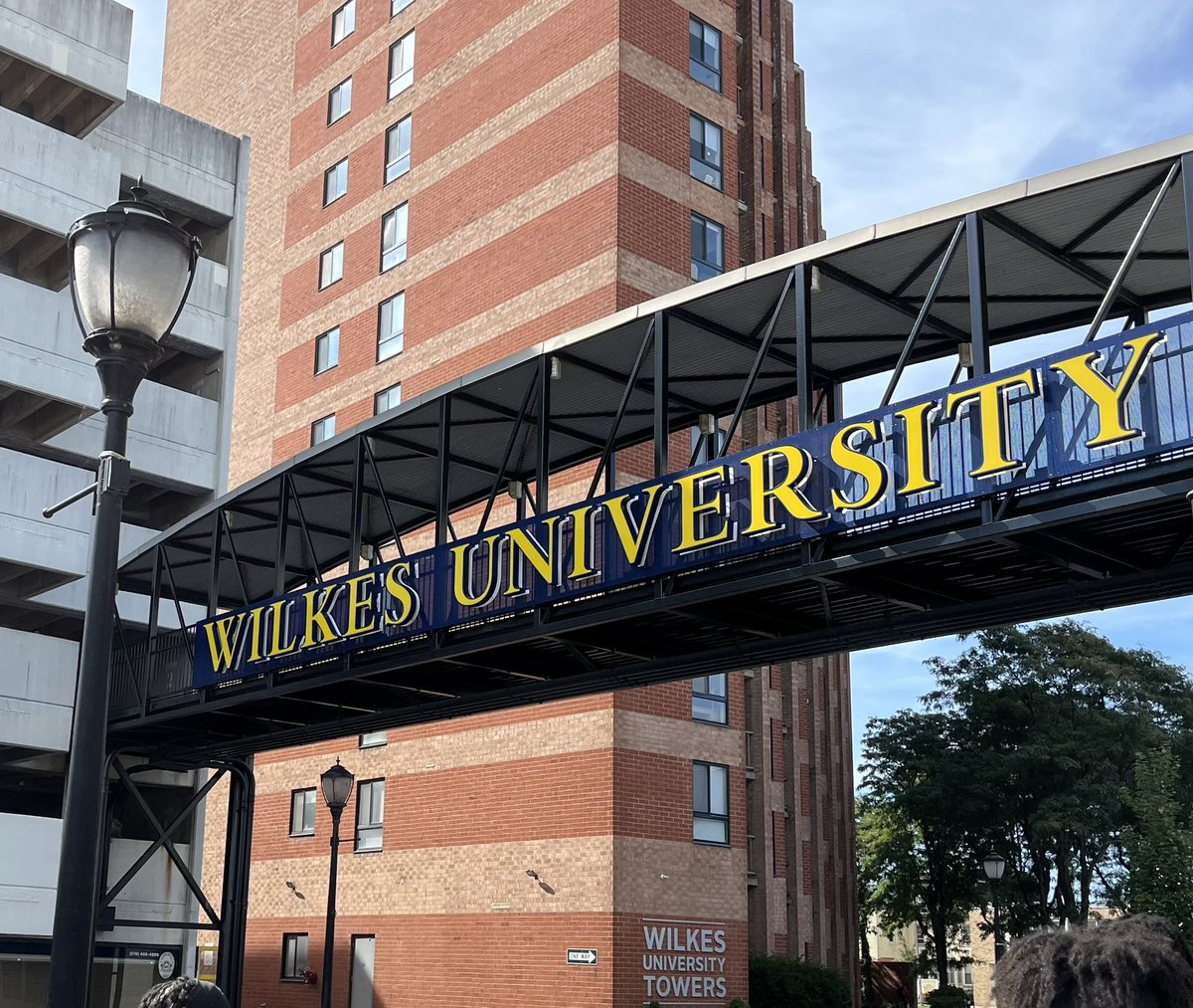 dj1vessi's tweet photo. Thanks @WilkesFootball for inviting me to campus for today’s game. Had a great time!
@DBiever 
@CoachDrach 
@CoachATrotta 
@CoachDFink 
@westcbfootball https://t.co/IOQ22KcCTZ