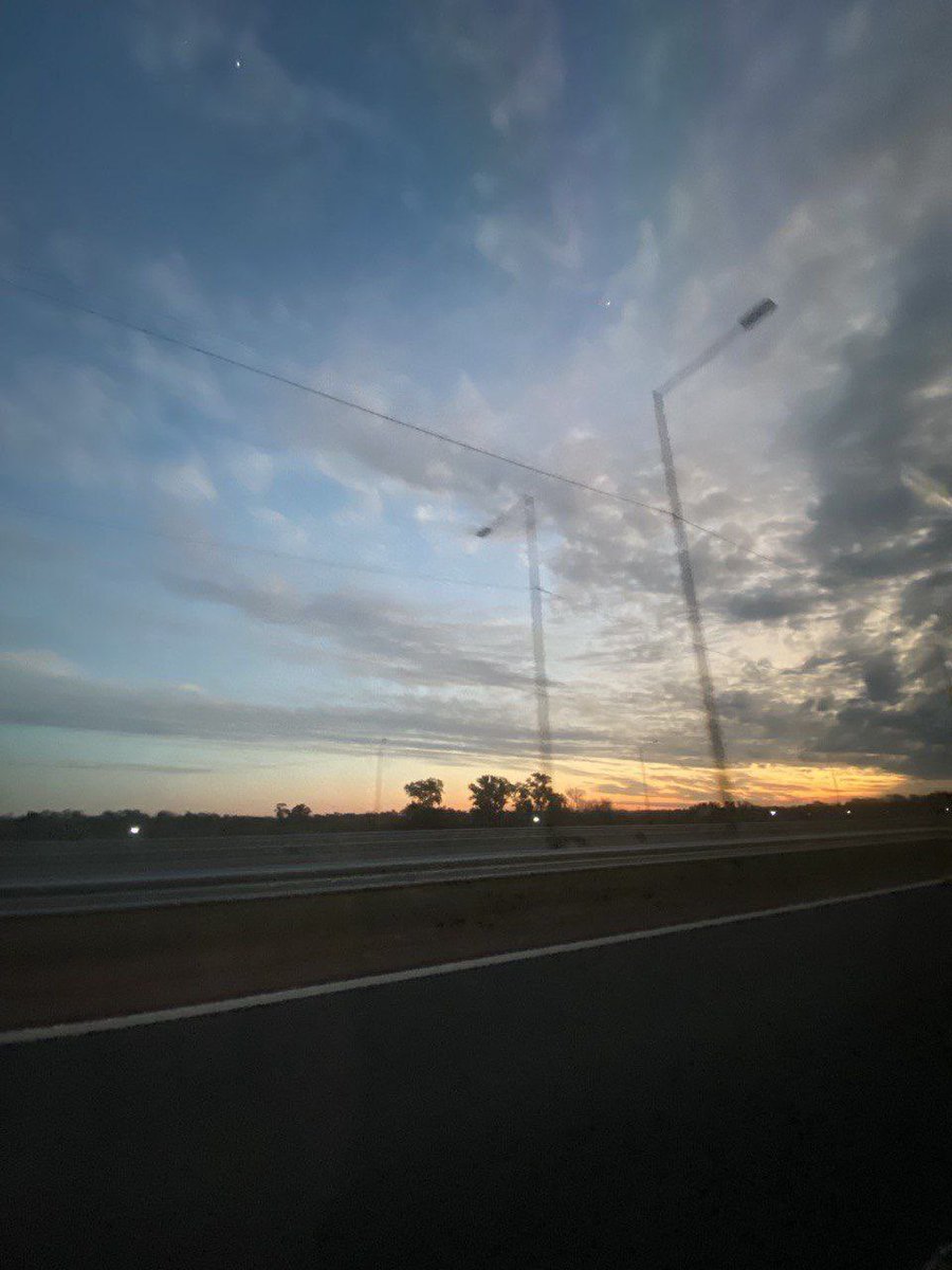 ZensSacha's tweet photo. #Sunset #Atardecer https://t.co/Zi1TVxR4A6
