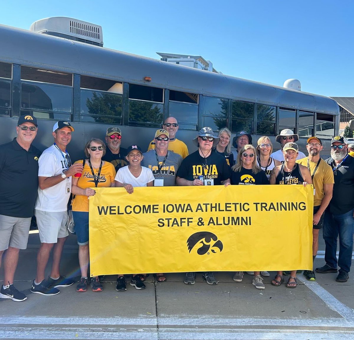 Mark Kaufman tweet media