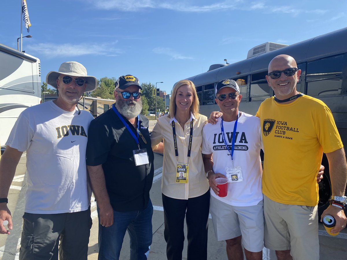 Mark Kaufman tweet media