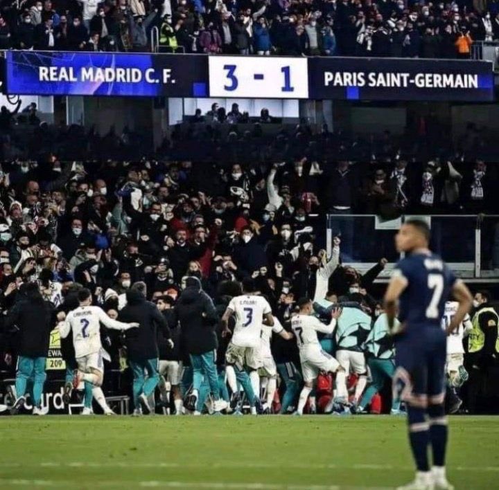 odioe_terno's tweet photo. Tema #Mbappe: le doy hasta el 2 de Enero 2024 para que salga públicamente a decir que el año que viene jugaré en el Real Madrid. Si no, jamás Oria a por el y le dejaría que siguiera viendo esta imagen eternamente con los Jeques. En el Madrid, el club SIEMPRE está por encima. https://t.co/cDsqCxIsxy