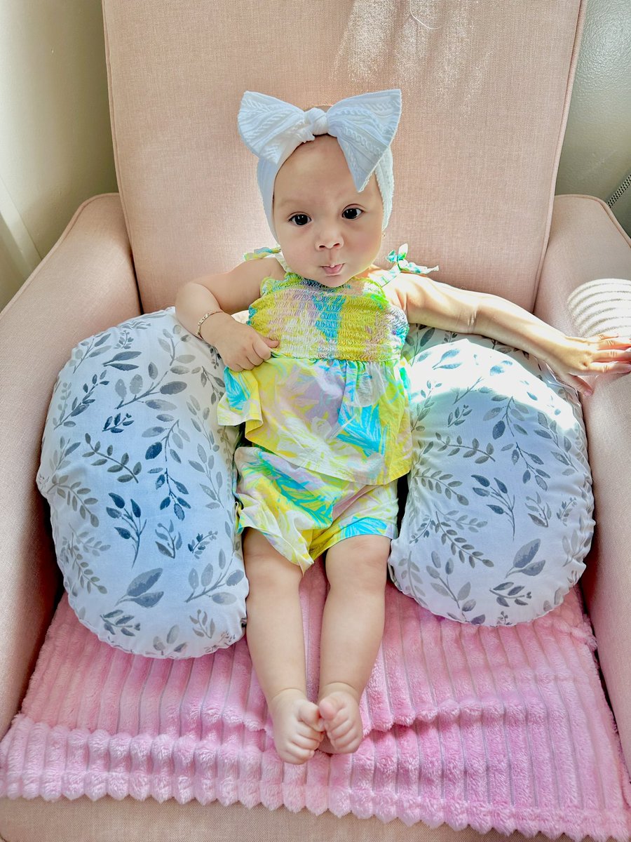 DjRickyFrezko's tweet image. Whats been the best part? Her fits👗🎀❤️ 

#Kami🎀❤️ #FirstTimePapi🎀❤️