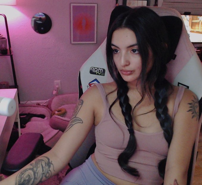 Blep https://t.co/oaM3i99Bqa