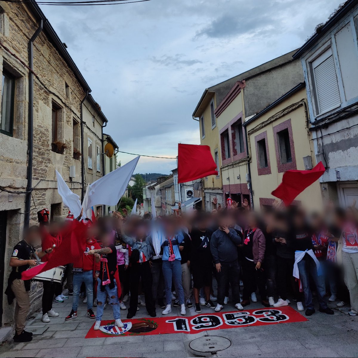 KnebepCDL's tweet photo. CD LUGO - depor https://t.co/8ZxTOcVqG0