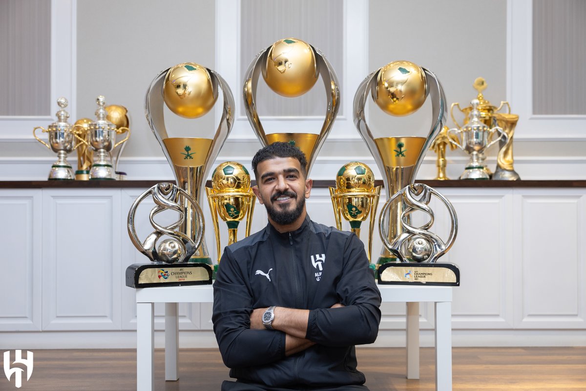 Alhilal_EN's tweet photo. A story full of gold 🥇

You will be forever one of us, @almayuof 💙 https://t.co/zlxyFjsK1Y
