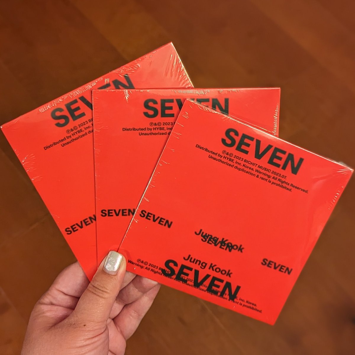 rompekoobeza's tweet photo. 🎉Jungkook Birthday Week Giveaway "Track 3"🎉

I'm giving away three Seven single CDs to three different winners! 

⚠️24 hours- closes 9/3 @ 4pm PST
🎁3 winners
🌏open ww
♥️like/rt 
🗨️comment something that made you smile today! https://t.co/ZHz0GGKmKg