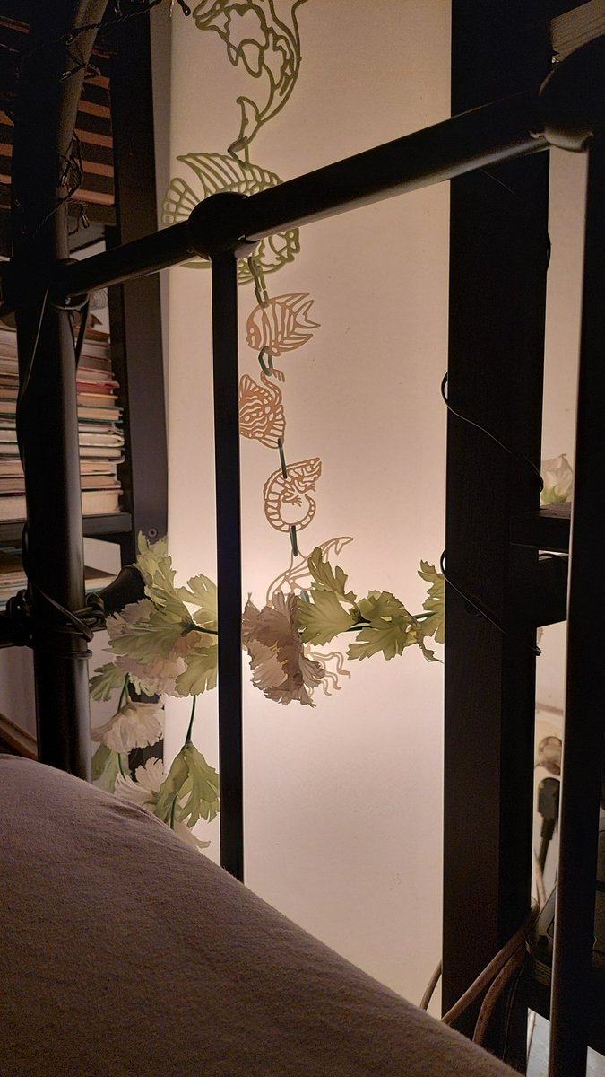 Klabauterfrau vong *über Brücke geh* her tweet media