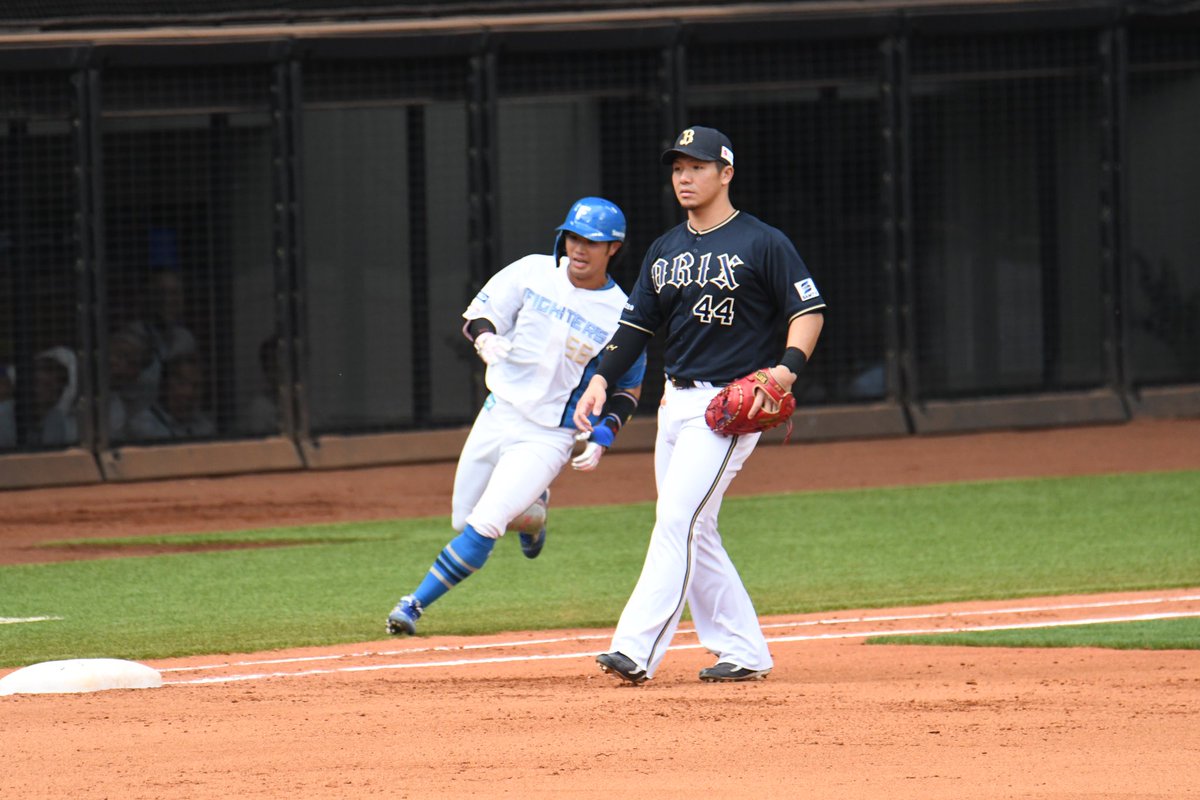 SUMINAFHERO61's tweet photo. #2023年09月2日
#loveFighters
#細川凌平
#sec103
#2列目
2塁打いける!の瞬間
この切り替えがかっこよかった https://t.co/OaVWaFOmyr