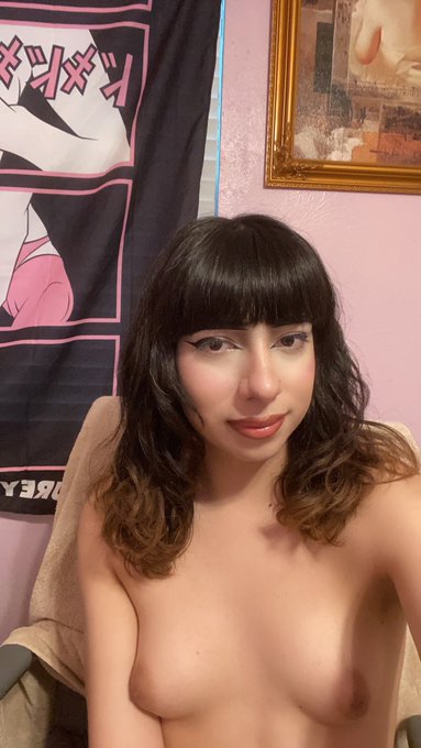 Ok well here&rsquo;s my hair idk I kinda like it and hate it at the same time but after cutting my hair for