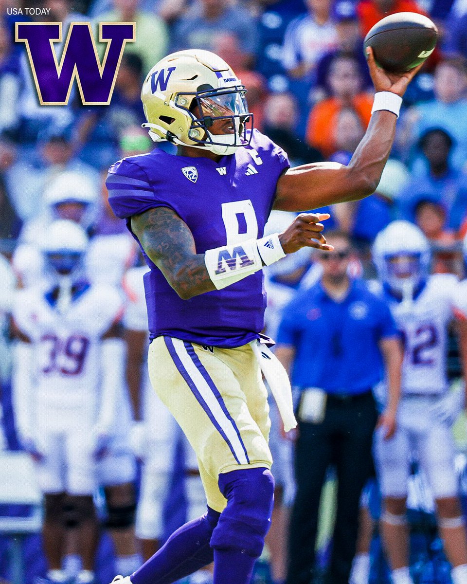 On3's tweet photo. Michael Penix Jr. launched his Heisman campaign in Washington's 56-19 win over Boise State: 

🔥 29/40 comp
🔥 450 passing yards
🔥 5 TDs
🔥 0 INTs

https://t.co/oVfolW9kzQ https://t.co/OEUFzaZ2Zc