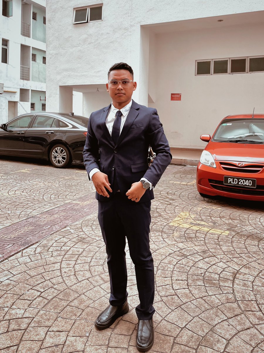 azzeemz's tweet photo. Alhamdulillah. we are blessed by Allah in so many ways. almost 3 years mencuba sesuatu bidang diluar jangkaan. finally, we made it!✨ https://t.co/es5uEPZHeb