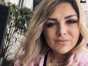 Lena_Blush's tweet photo. Heute habe ich für dich die süße Calima am Start! Die 32 jährige Singlelady ist ganz frisch in der Community angemeldet und freut sich über nette, männliche, Kontakte! Wenn du interessiert bist und Calima kostenlos und unverbindlich kennenlernen #calim
https://t.co/ZCfKibZIT1 https://t.co/JaWB3vyxzB