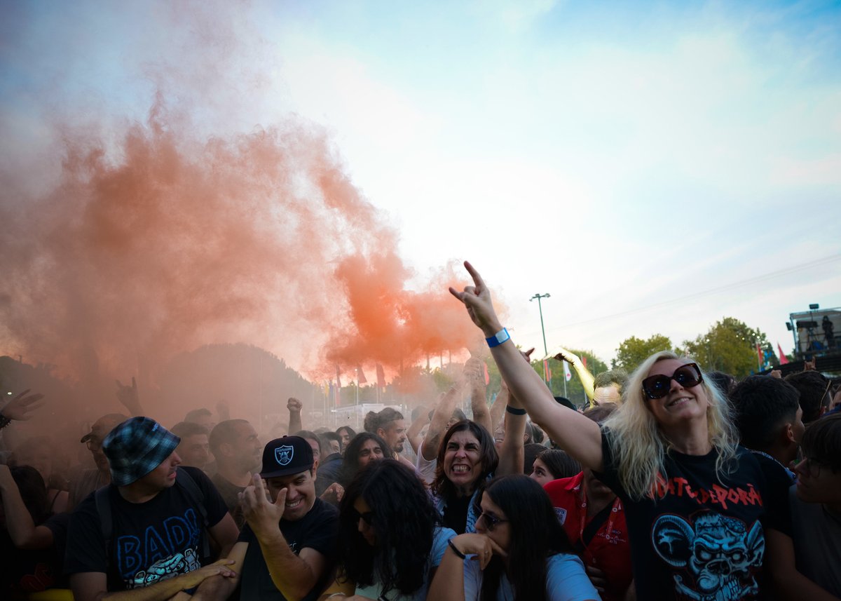 Que momento inesquecível na Festa do Avante! 
Chão estremeceu na estreia de Ratos de Porão no palco 25 de Abril  
 #naohafestacomoesta