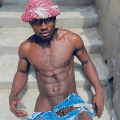 BlackGay99's tweet photo. #NouvellePhotoDeProfil https://t.co/noJIKCmCUb