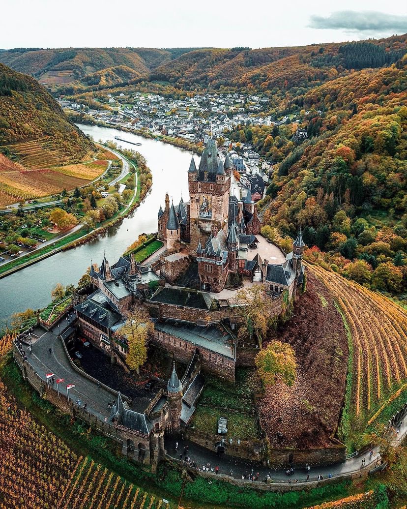 archi_tradition's tweet photo. Cochem Castle, Germany 🇩🇪 
📸: @frankhuebert https://t.co/8LteQzRKSx