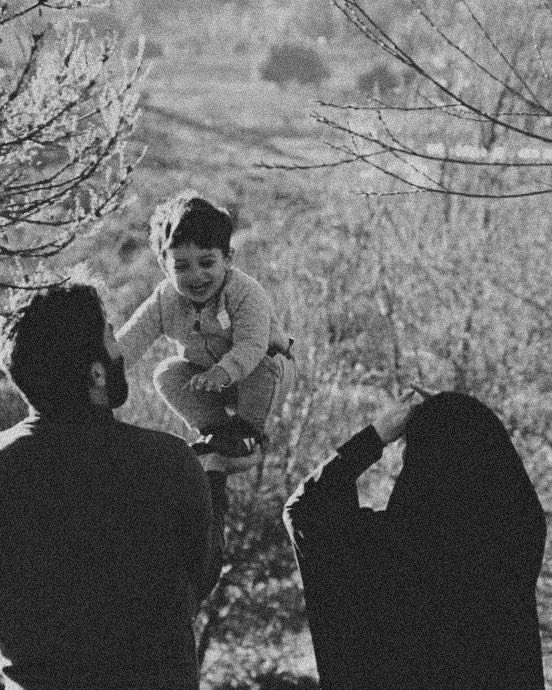 ejjmi4's tweet photo. تمنيتك حلالٍ لي ونسلى في خلا السالين 
"وطفل أحلامنا معنا / يسلينا ويسعدنا https://t.co/VUZoKrBbcU