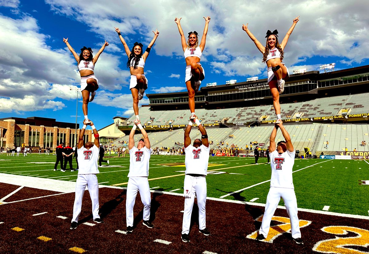 ttucheer's tweet photo. Ready to cheer on @TexasTechFB! 
#weatherdelay #kickoff https://t.co/CFaIb7JCgV