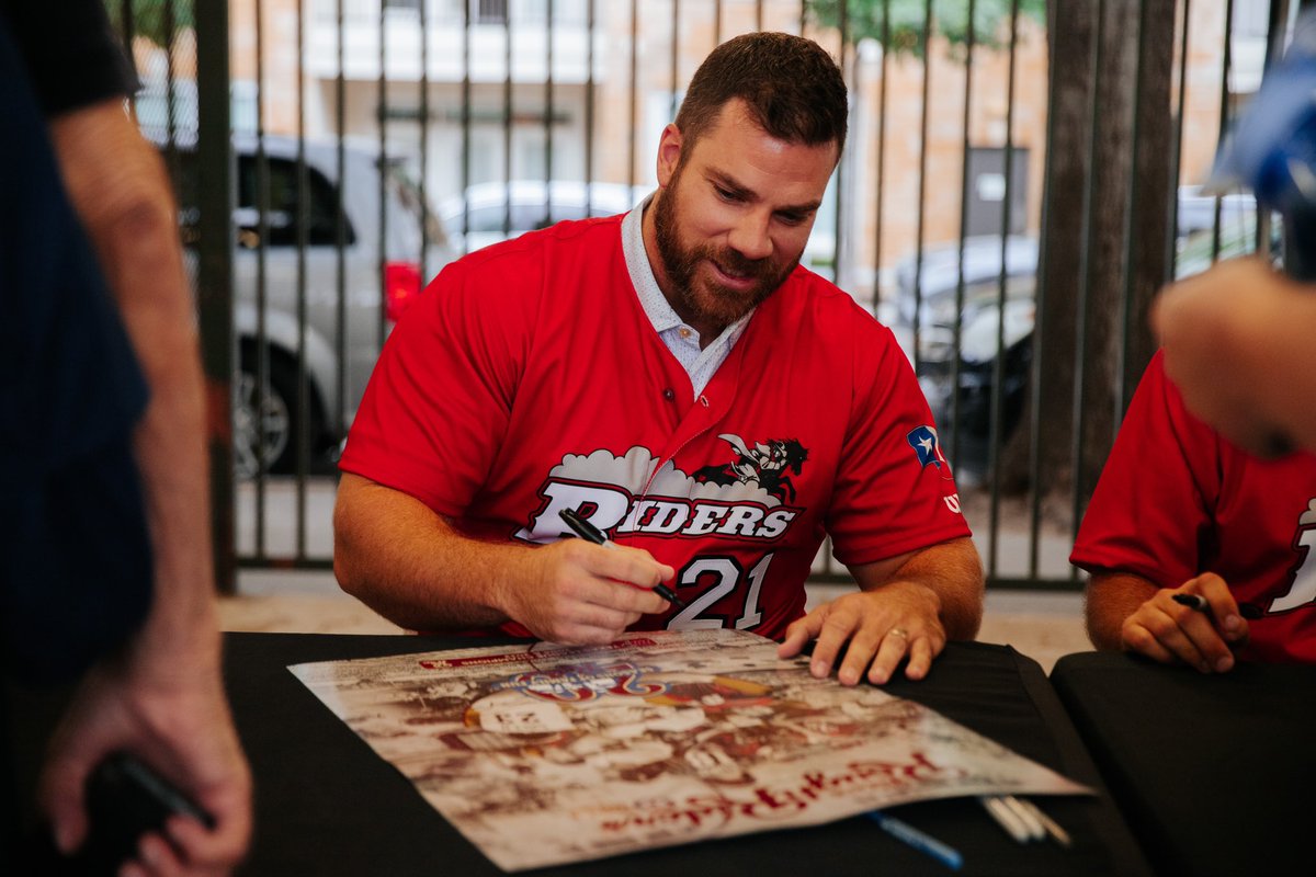 RidersBaseball's tweet photo. They’re home 🥹 https://t.co/aWF94cl6CT
