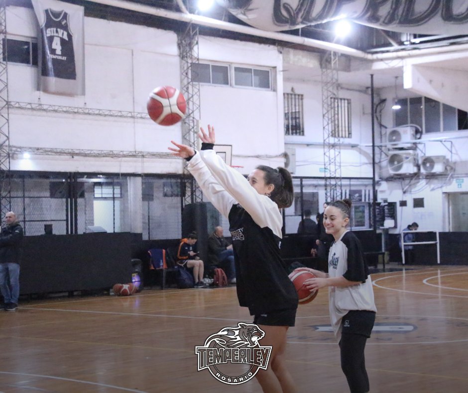 🏆𝐋𝐢𝐠𝐚 𝐅𝐞𝐝𝐞𝐫𝐚𝐥 𝐅𝐞𝐦𝐞𝐧𝐢𝐧𝐚

⚔️ Ya estamos listos para el choque Federal de esta noche. Desde las 21:30 hs enfrentados a Regatas, en el Morosano.

💻 youtube.com/live/azeutH4Wx…

¡Vamos las pibas!
#QueridoClubDeMiBarrio🏁