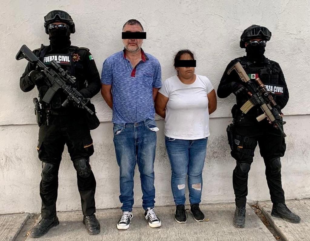 info7mty's tweet photo. Presuntos delincuentes se dan a la fuga, pero las autoridades dan alcance y logran incautar gran motín presunto integrante de cártel en el área metropolitana.
#INFO7 #Inseguridad #drogras
➡️ https://t.co/7AynbfG7KN https://t.co/lDenZ39f2U