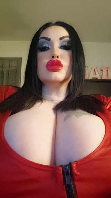 Wow I get so turned on in latex ! Do you ?? Wanna play with me on cam ? I need some company home alone<a href="/tag/newprofilepic"class="tags"><span>#newprofilepic</span></a>