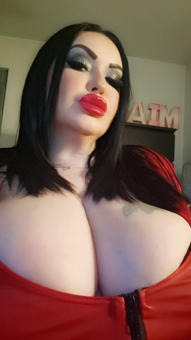 Wow I get so turned on in latex ! Do you ?? Wanna play with me on cam ? I need some company home alone<a href="/tag/newprofilepic"class="tags"><span>#newprofilepic</span></a>