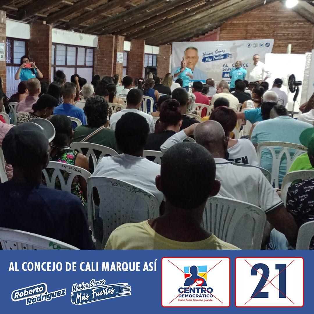 RRZCali's tweet image. Muchas gracias por este espacio de vecinos del barrio El Poblado en la Comuna 13, agradecimiento con la gente que asistió y con el candidato a la JAL José Gabriel Ruiz y los lideres del sector.

#UnidosSomosMasFuertes #CD21