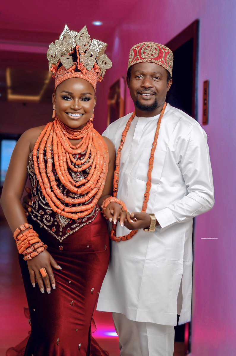 Faithfynphotog2's tweet photo. Confirm me and mrs chima 💃💃💃📸🔥🔥📸📸📸📸📸 @WeddingNigeria #AEWCollision @EdonitAvdiu #DemiLovatoNoMultishow #Yalanci #famemma19 #insiders @WeddingDayMag #สบู่เหลวชาล็อต @ShowmaxOnline #13YearsOfOneDirection @OPWMzansi https://t.co/QdWCCt0ntQ