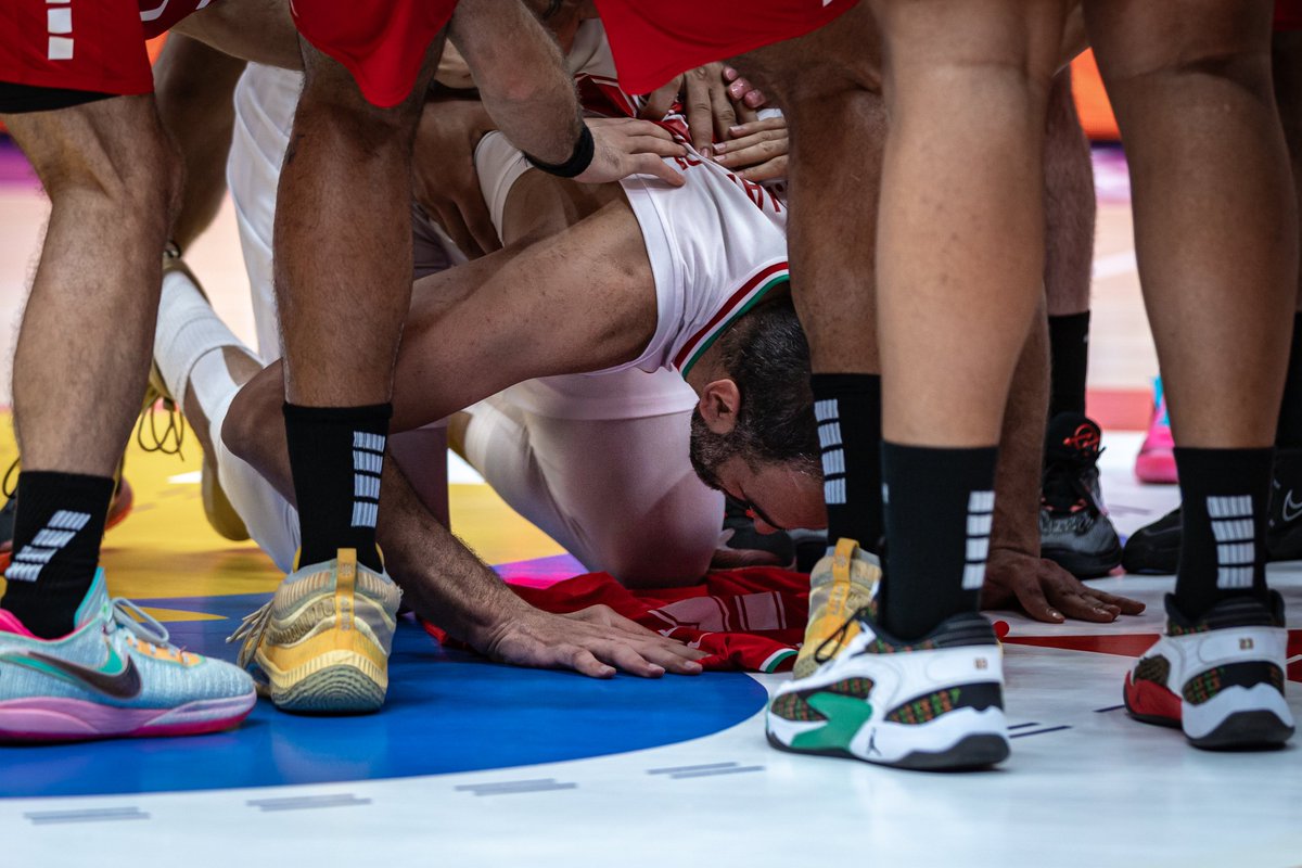 FIBAWC's tweet photo. Thank you, Hamed ❤️
The iconic Iranian Hamed Haddadi has retired from the national team, and was showered with love after the final buzzer yesterday. 🇮🇷
➡️ Read more: https://t.co/8RHidzjiP5
#FIBAWC x #WinForIran https://t.co/teFJbZUBzg