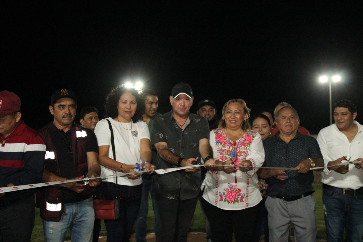 MarisaFrancoC's tweet photo. donde la niñez, los jóvenes y nuestros adultos deportistas y sus familias tienen un lugar digno donde disfrutarán de grandes partidos.
Una vez más cumplo mi compromiso ante ustedes, vamos por el rumbo de la transformación.
#Hunucmá
#CiudadEnMovimiento
#Campo #SilverioPatChi https://t.co/0jn8XZRnNA