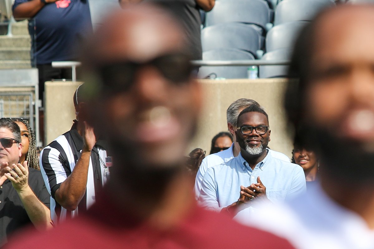 jgrohoske9's tweet image. Here is a tease from @Chiftblclass featuring @CentralState87 @MVSUDevilSports and @ChicagosMayor! #ChicagoFootballClassic #TeamCanon